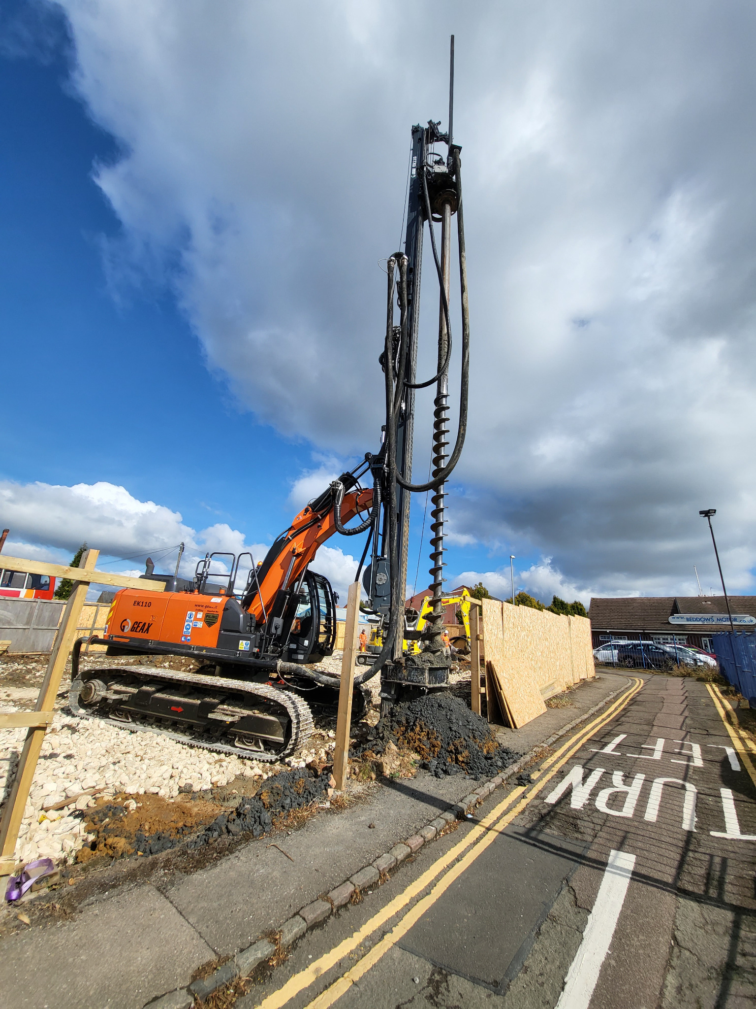 Piling operations at Kettering